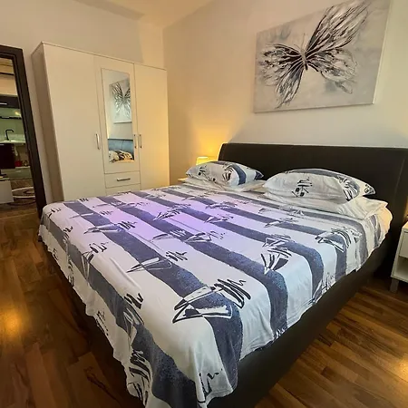 Sara Apartament *