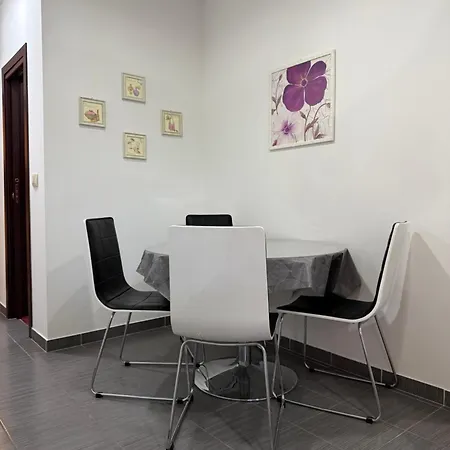 Sara Apartament *